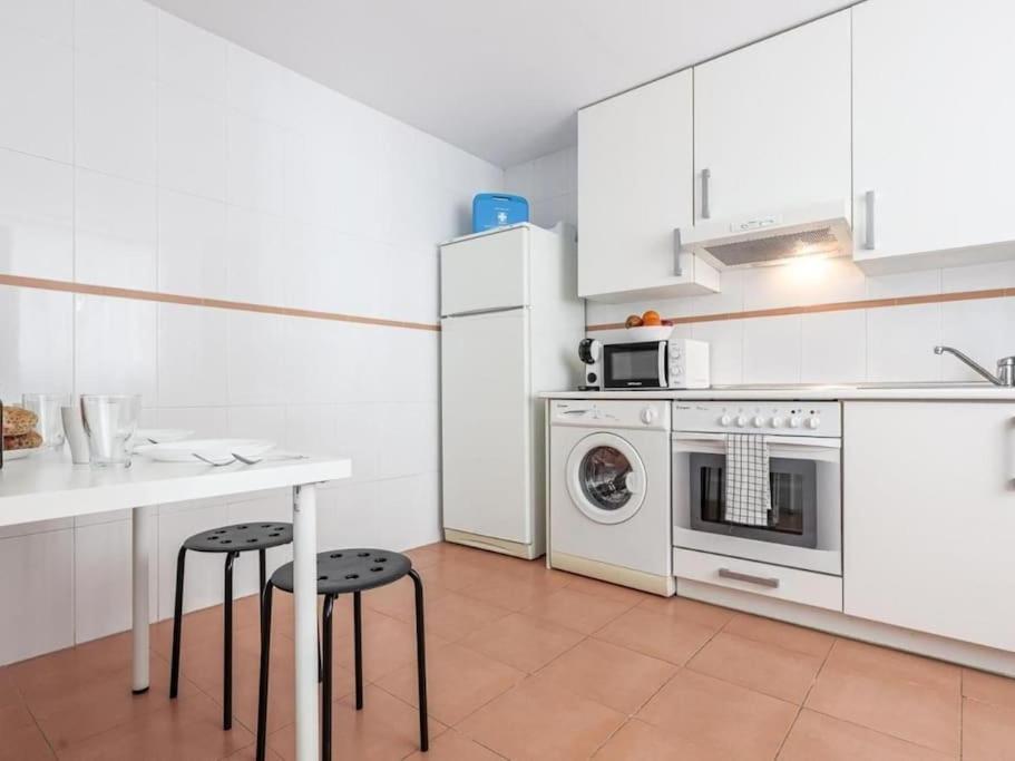 Alojamiento Con Piscina Y Parking En Sevilla La Algaba Exterior photo