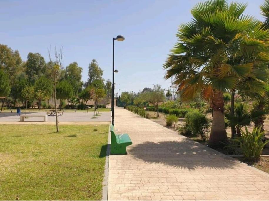 Alojamiento Con Piscina Y Parking En Sevilla La Algaba Exterior photo